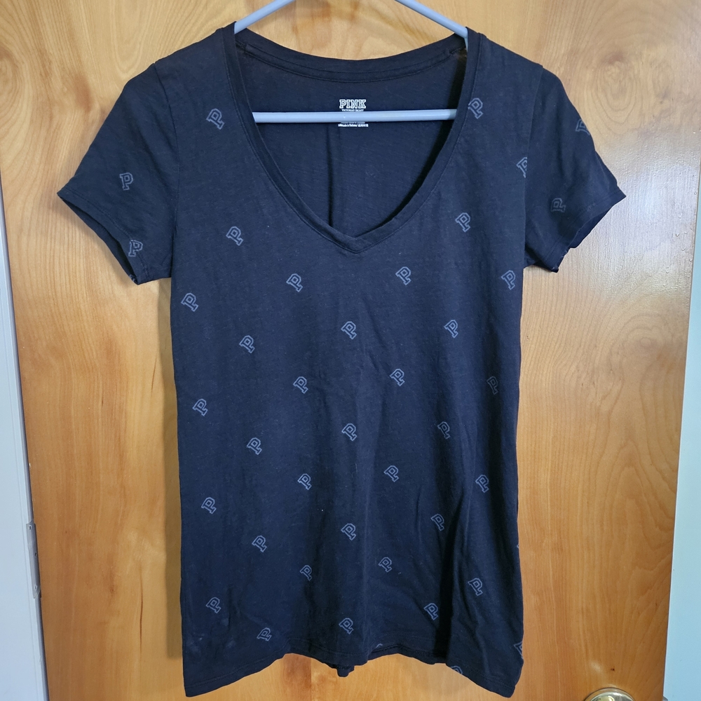 PINK Victoria's Secret V-Neck Tee